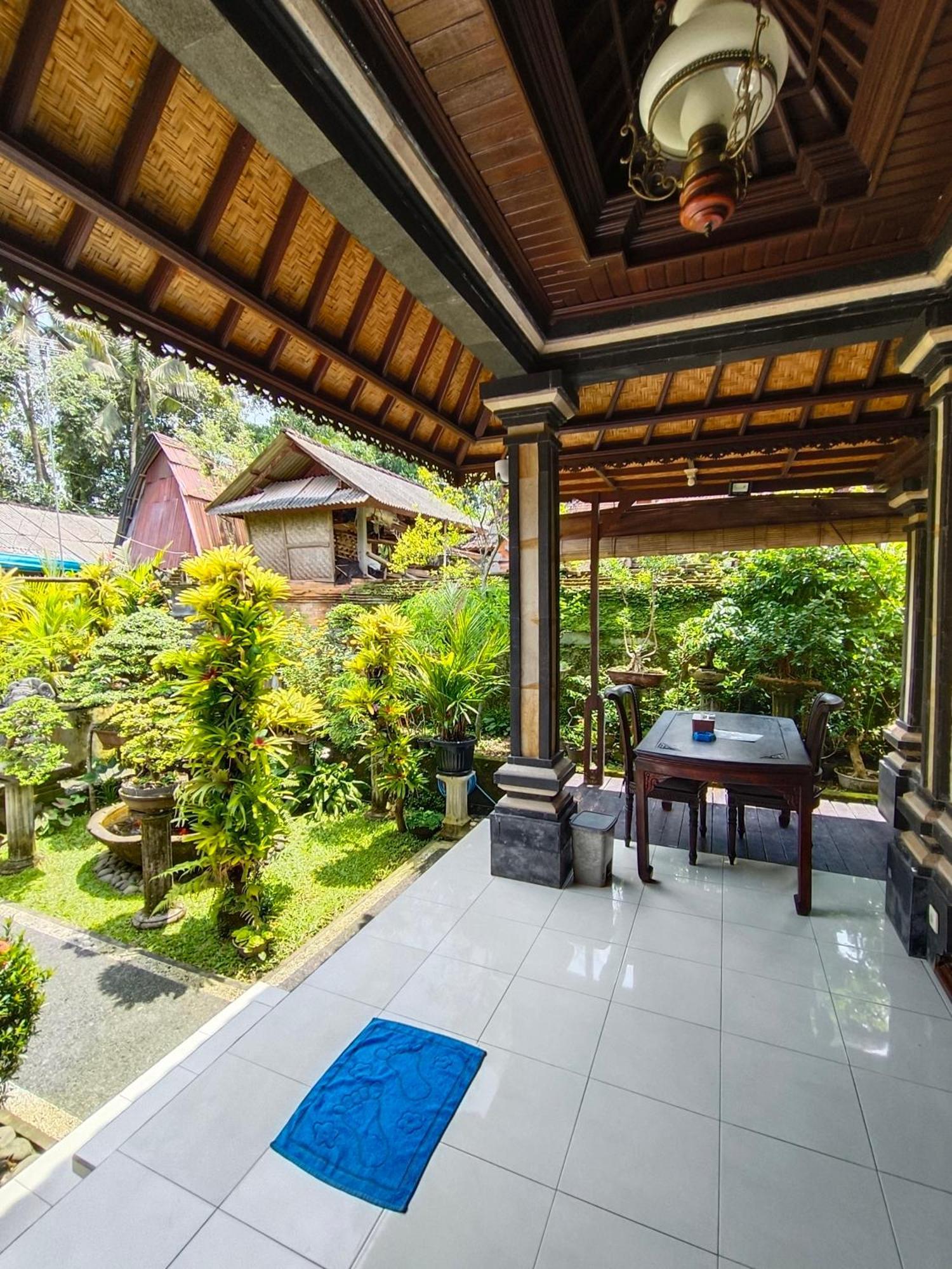 Rumah Keluarga Bali Ubud